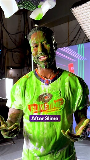 our NFL Slimetime hosts embracing the SLIME 💚 | Nickelodeon