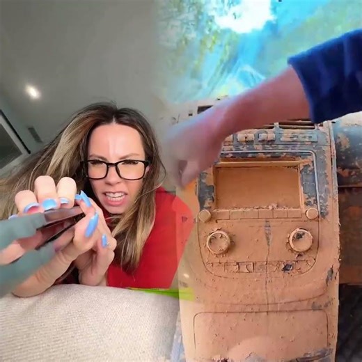 WHEN YOU GET YOUR BELLY BUTTON STUCK IN YOUR CHOCOLATE CHIP