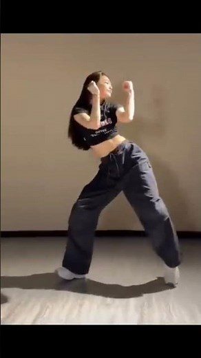 How do you like my dance? #ello