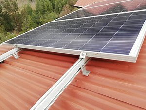 Estructura de aluminio para montaje de 4 paneles solares sobre techo-Marco panel solar 35mm - TODO SOLAR CHILE