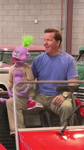 “Are You a Car Guy or a Car Puppet?” Jeff & Peanut Go Off 😂