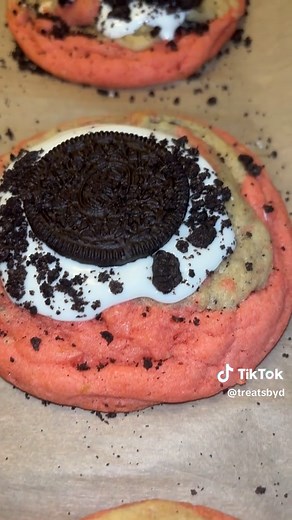 Delicious Strawberry Cookies n Cream Recipe