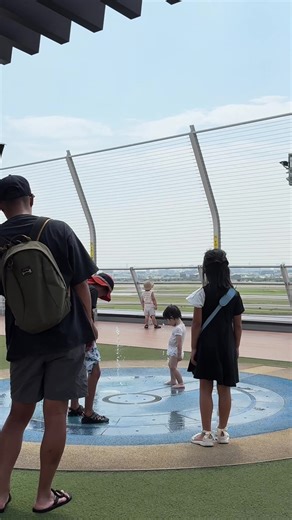 飛行機好きな子供たちの夢：パイロットの未来