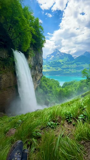 Discover the Breathtaking Waterfalls of Switzerland