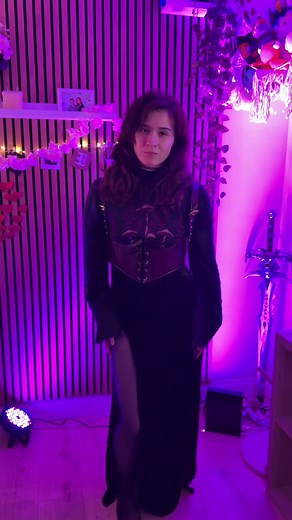 British Spring time? 🌧️💧☔️ Layering for the occasion 🥲🥶 #ad #killstarJANUARY #killstar #alt