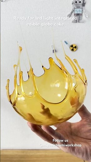 Our sugar dome is ready for our new Christmas Globe Cake for kids to try #sugardome