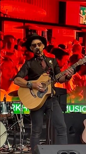 The Rolling Stones’, “Sweet Virginia”, performed live by Mark Howard #livemusic #australianmusician