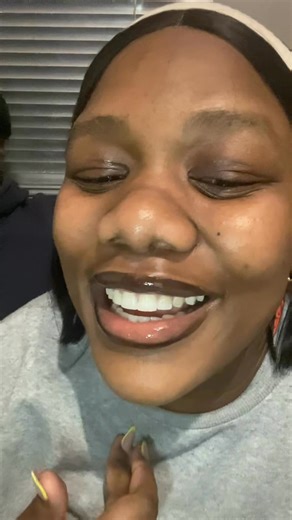 Posted a Q & A session💋 https://vt.tiktok.com/ZSDTnBA68/ | Lisakhanya Ngontsi