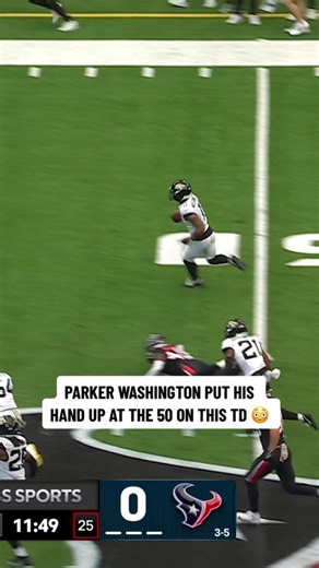 juked two guys with one cut too 😭 #parkerwashington #jacksonvillejaguars #nfl