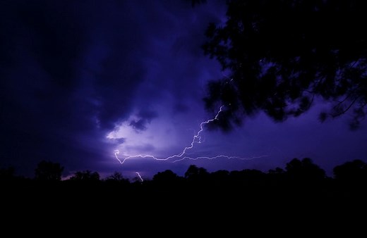 Why nocturnal thunderstorms can be particularly dangerous - The Weather Network