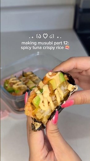 making musubi part 12: spicy tuna crispy rice musubi with homemade eel & spicy mayo sauce 😳 #foodie