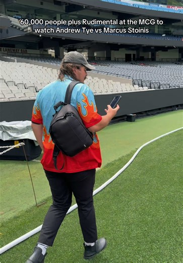 Big Bash Derby: Red vs Green Cricket Showdown