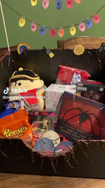 I made my best friend a Stranger Things prep kit for Christmas! Her favorite candy, ornaments, merch, and some tissues for when the Duffer brothers make us cry! #strangerthings #christmas #gift #homemade #fyp