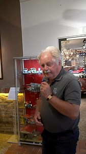 🧱Die Ziegelsteine im BOXENSTOP tragen ein Stück Tübinger Geschichte in sich: Sie stammen vom alten Kamin des Fernheizwerks auf der gegenüberliegenden Straßenseite, der vor einiger Zeit verkleinert wurde. Statt entsorgt zu werden, fanden die Steine bei uns ein neues Zuhause – und schenken dem BOXENSTOP seither noch mehr Charakter, Wärme und Charme. | Boxenstop Museum