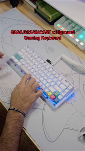 A DREAMCAST Gaming Keyboard? 🤔