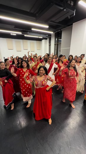 The incredible evening we had with our beautiful ladies and super talented guest Ritu Ji from @RITU's DANCE STUDIO #GalgotoGarba #GarbaNights #DandiyaDance #GarbaVibes #NavratriCelebration #TraditionalGarba #FestiveVibes #GujaratiCulture #GarbaLove #GarbaSeason #DanceTheNightAway #DandiyaRaas #GarbaStyle #Navratri2024 #GarbaEnergy