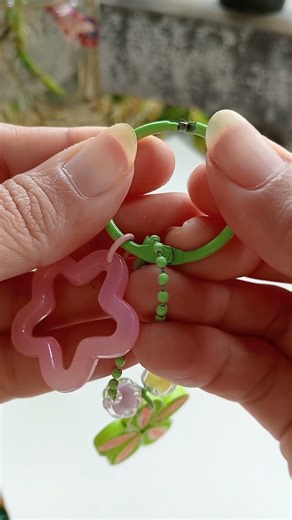 How to Make Keychain Quilling #diy #papercraft #shorts