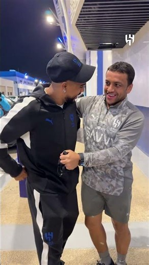 Malcom tells us who the best number 10 is 😃💙