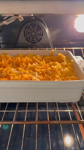 Southern Style Mac & Cheese! Recipe in the comments! 🍁🍂 | Cooking With Katie Cross