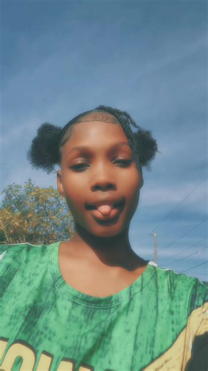 tica bbz (@tica.bbz)’s videos with original sound - veinnnz