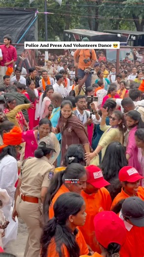 Police And Media Dance At Khairatabad Ganesh 2026 Tank Bund | Khairatabad Ganesh 2026 Police Dance