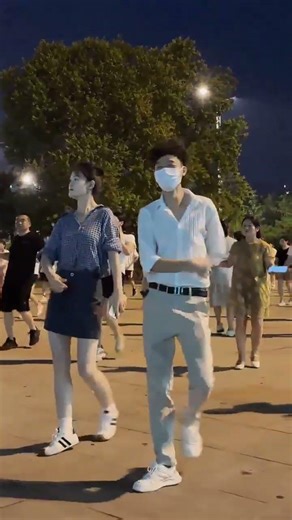 Handsome Guy Dancing NONSTOP 😎🔥 #danceworkout #gostretchyourself #exerciseroutine #dance #sports
