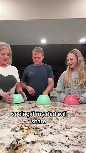 Cookie challenge😂😂 #funny #viral #scaring #jumpy #funnyprank