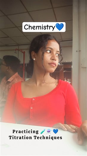 In the teaching Laboratory⚗️👩🏻‍🔬 #chemistry #laboratory #BiomedicalScience #cineccampus