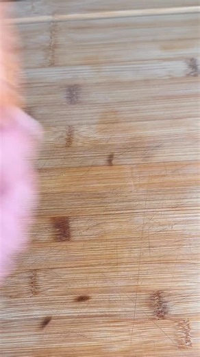 Papa on Instagram: "Saucisses fumées au Cidre avec de la purée maison 😋 Une recette familiale facile à faire pour kiffer comme jamais 😉 Ingrédients : -4 saucisses fumées au bois de hêtres (si tu trouves des diots c’est top !) -3 gros oignons jaunes -1 CàS de farine -1/2 L de bouillon de légumes -1/2 L de cidre doux -1 gousse d’ail -1 branche de romarin -sel et poivre (doucement avec le sel 😉) 1. On fait revenir les saucisses quelques minutes de chaque côtés et on débarrasse. 2. On fait reveni