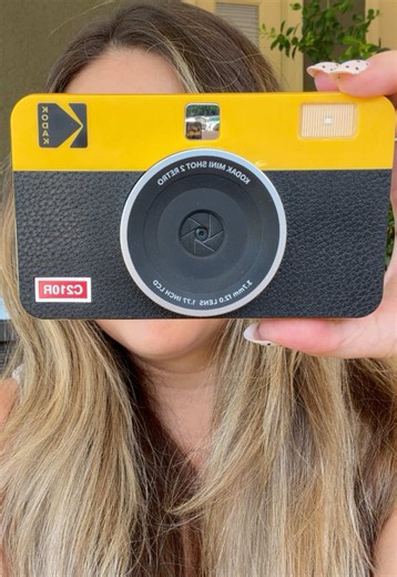 Digital camera or instant printer? Why choose when the Kodak Mini Shot 2 Retro does both! I can snap photos, choose my favorites, and print them instantly in adorable 2x3 prints. It’s compact, easy to use, and perfect for traveling, parties, or turning everyday memories into keepsakes. ✨ @Kodak Photo Printer #kodak #photoprinter #digitalcameras #ttshopfinds