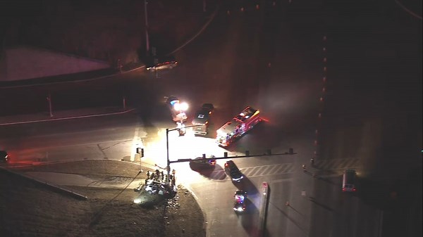 1 person dead after South Elgin crash, police say