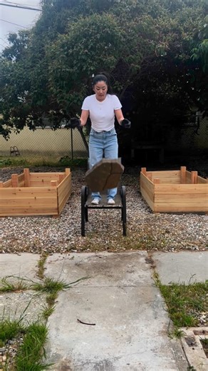 Kelli | DIY & Home | How to make a cobble stone path? Making it up as I go 😂😅. Follow along to see how it turns out! #cobblestonepath #cobblestone... | Instagram