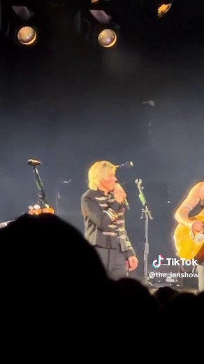Brandi Carlile & Adele: Hiding My Heart Chicago Performance