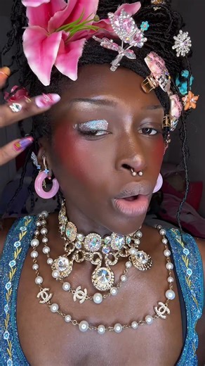 Ice Princess Makeup Tutorial with r.e.m. Beauty