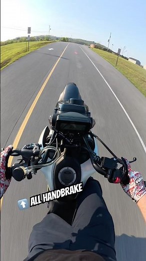 Handbrake Knee Knocker wheelie practice on the Honda Grom