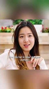 That girl put lipstick on the car window