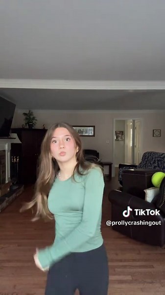 left right left right🗣️ #left #right #dancer #energy | dancer