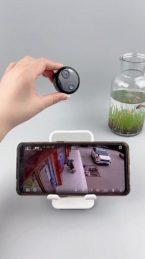 #surveillancecameras #tiktok #monitor #camera #foryou #fyp Sisters who are afraid of their husband cheating must install such a monitor at home