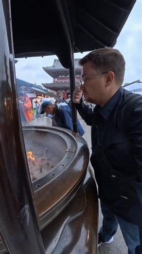 Kaminari Mon and Senso-ji Temple | Marcelino Sanders