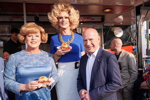 Erstes Missbrauchs-Urteil gegen Dragqueen schon vor Jahren: Wie der Fall Jurassica Parka Berlins Politik in Erklärungsnot bringt