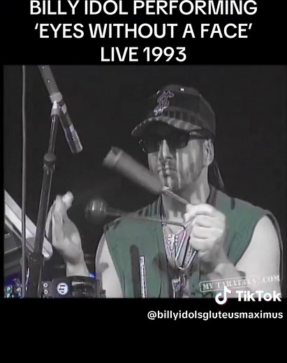 Billy Idol's 'Eyes Without a Face' Live Performance