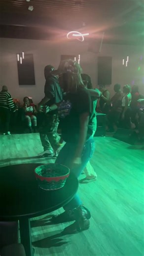 Flashin’ with Mr. Spotlight: Linedance Fun!