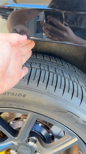 What a difference that made #trackhawk #tracky #srt #supercharged #grandcherokke #suv #redkey #carsofinsta #hawk #mopar #blacktrack #srttrackhawk #fyp #viral #carsoftiktok | Adam Hoskins