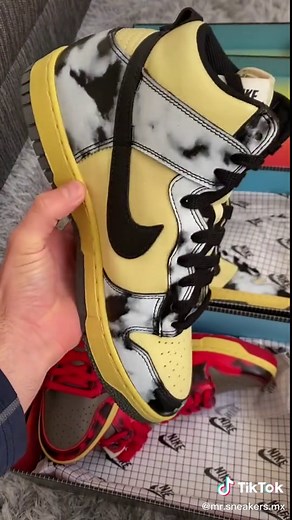 Dunk 85 retro ! 🕺🏻 #sneakers #mrsneakerw #kicks #sneakerhead #80s #nike #dunk #outfit #shoes #parati #foryou #fy #fun