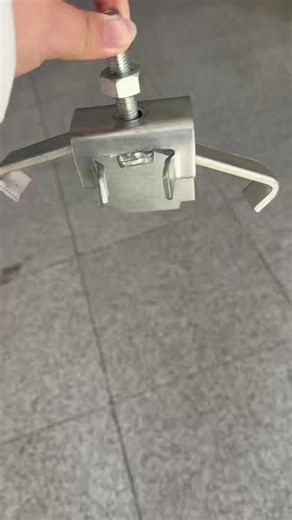 Wood beam connection fixture #formwork #factory #ZHUNIU