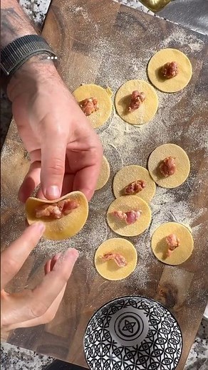 How to shape the perfect tortellini 🤲