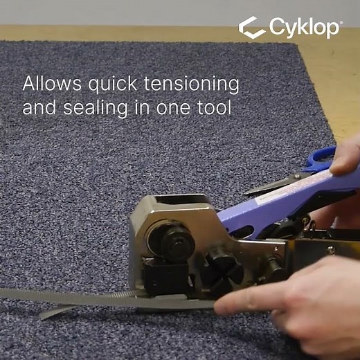 Cyklop strapping hand tool
