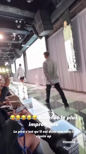 Inoxtag montre son chien 🐕 à Michou 🥺.#inoxtagleshinobi #inoxtag #michou_yt #chiens