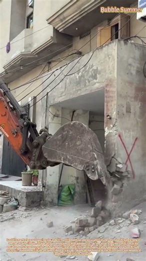 Démolition urbaine : démantèlement de structures illégales