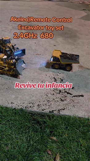 Akeleo Remote Control Excavator Toy Set Review